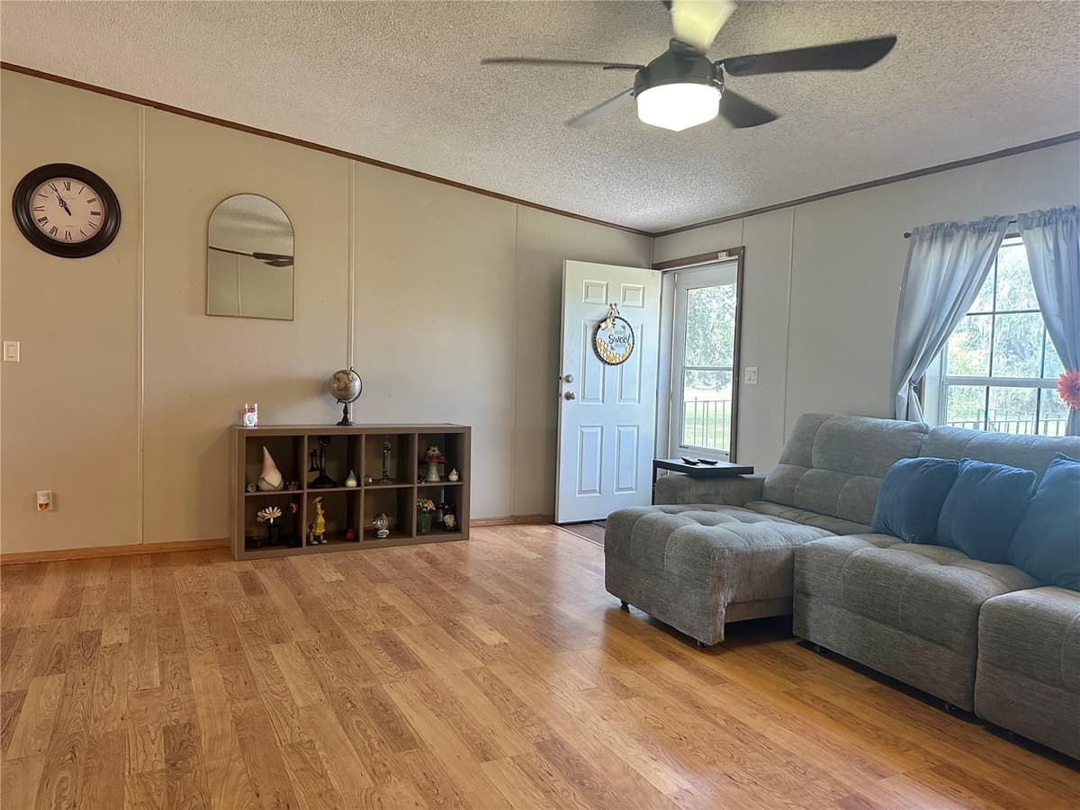 8528 AVON LADY PLACE — photo 6 of 38