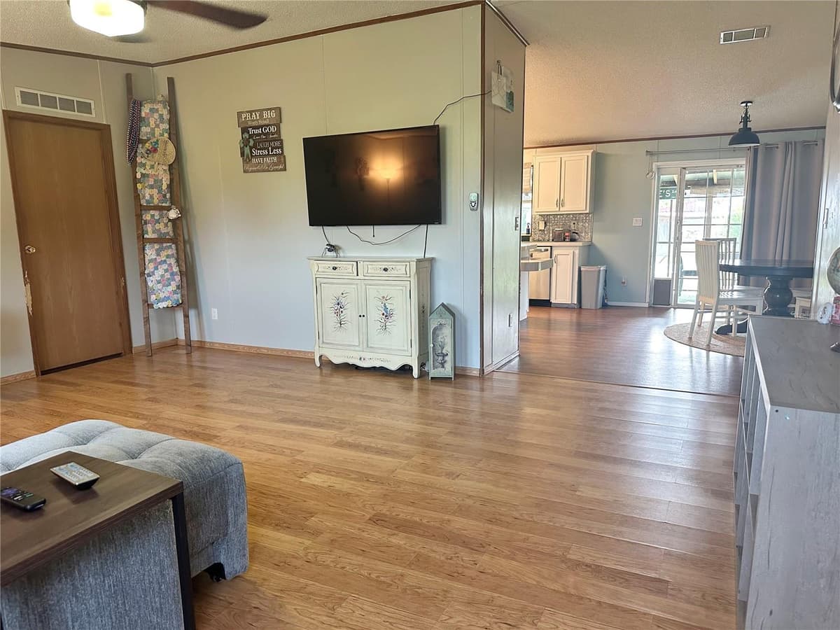 8528 AVON LADY PLACE — photo 8 of 38