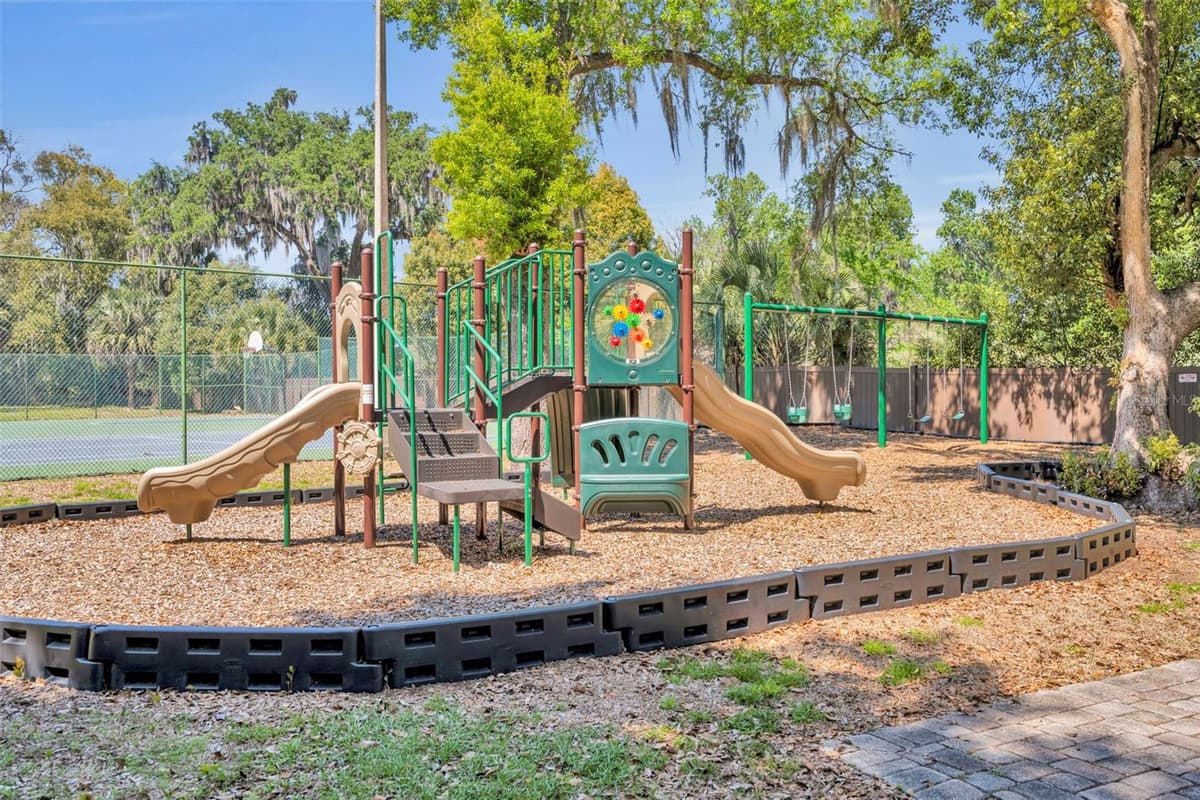 1043 LAKESIDE DRIVE — photo 73 of 75