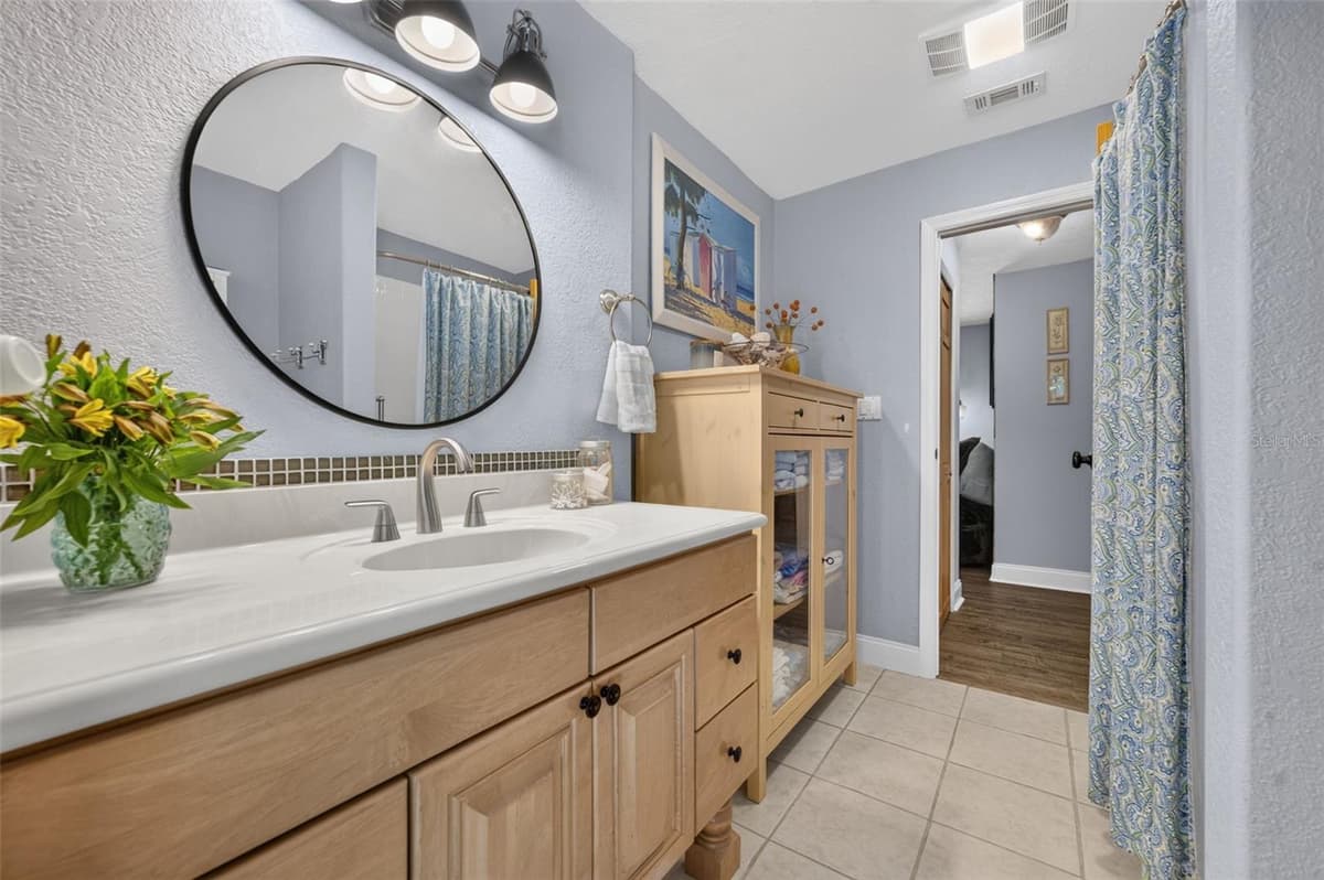1043 LAKESIDE DRIVE — photo 33 of 75