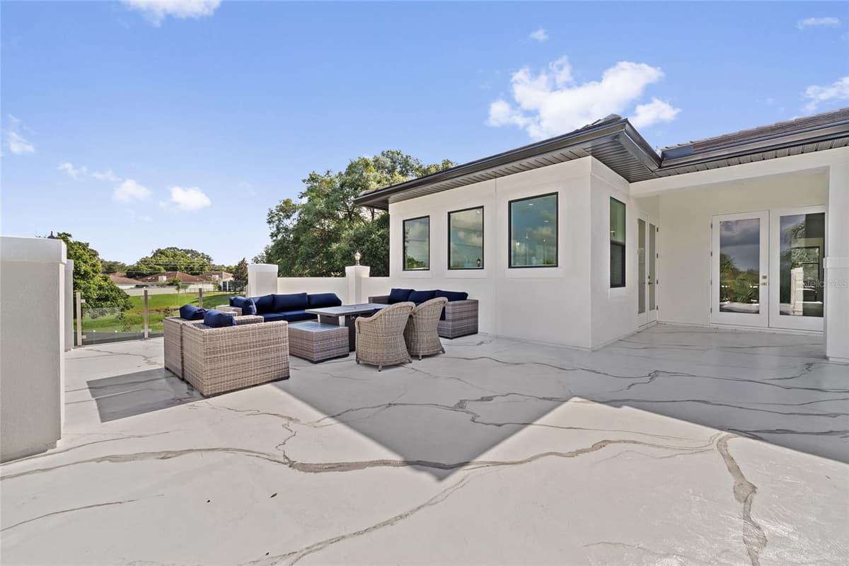 6159 HARBOUR TOWN COURT — photo 32 of 46