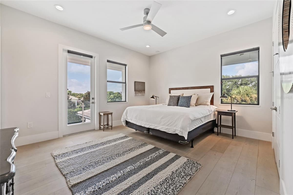 6159 HARBOUR TOWN COURT — photo 27 of 46