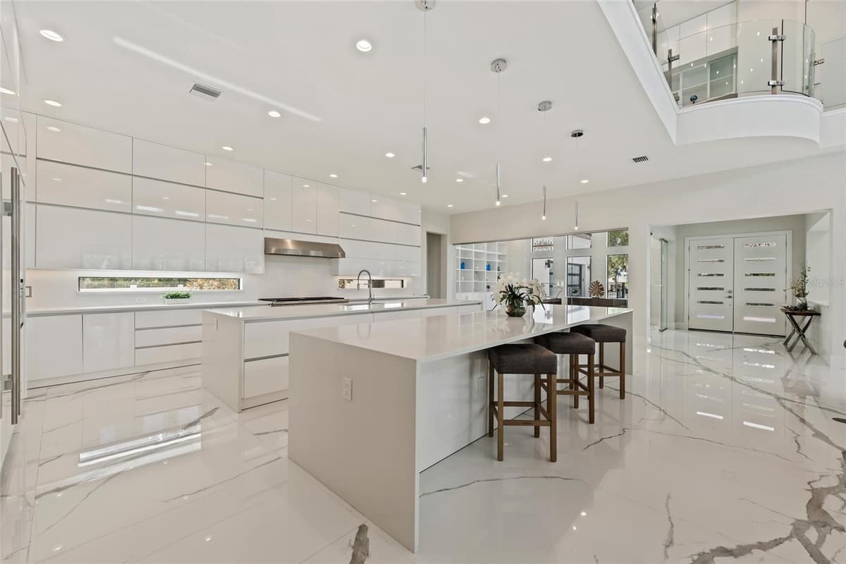 6159 HARBOUR TOWN COURT — photo 5 of 46
