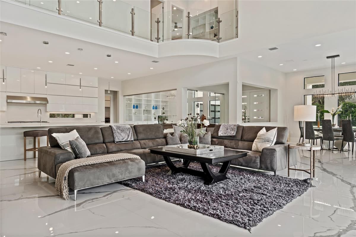 6159 HARBOUR TOWN COURT — photo 10 of 46