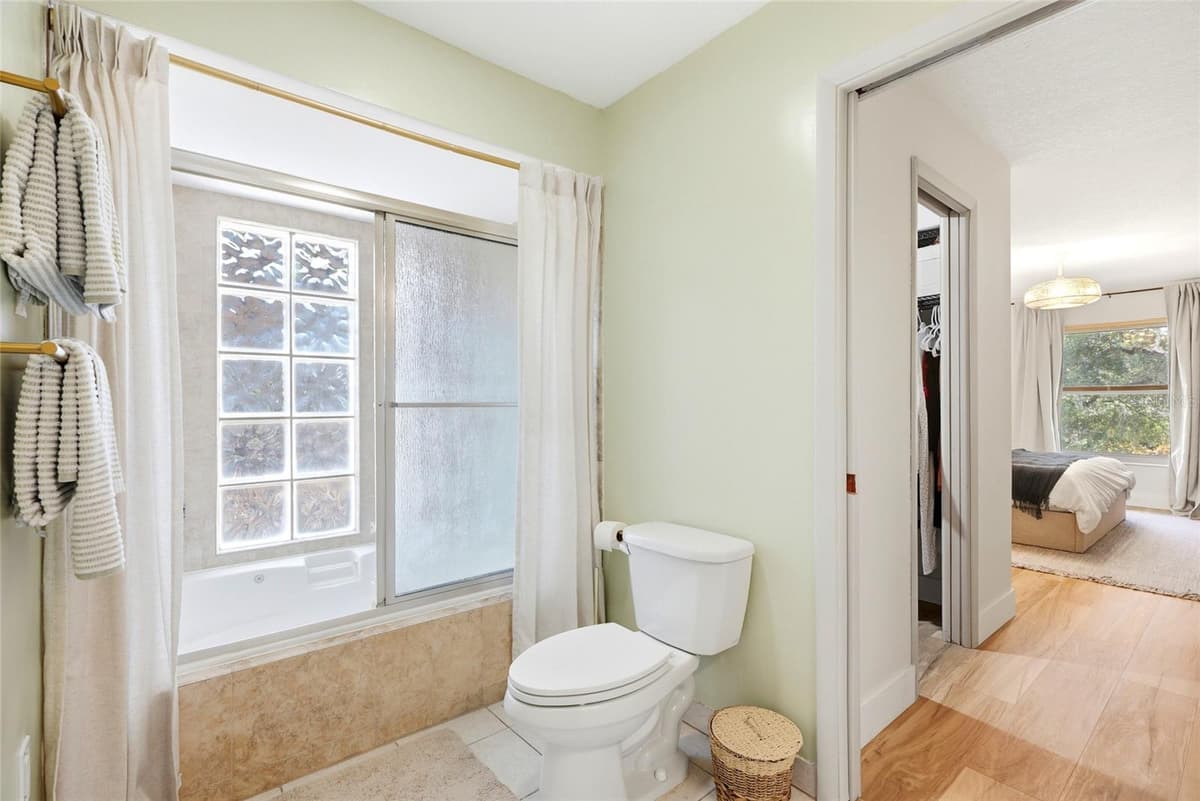 8 CLEARVIEW DRIVE — photo 27 of 54