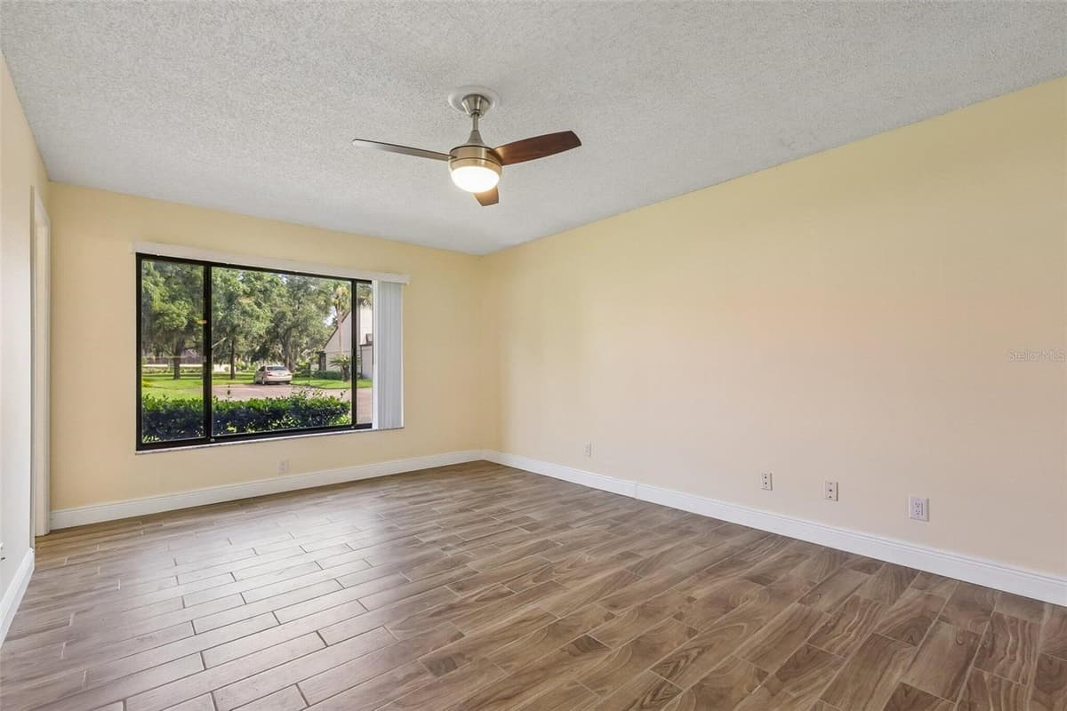 107 SEVILLE COURT — photo 13 of 25