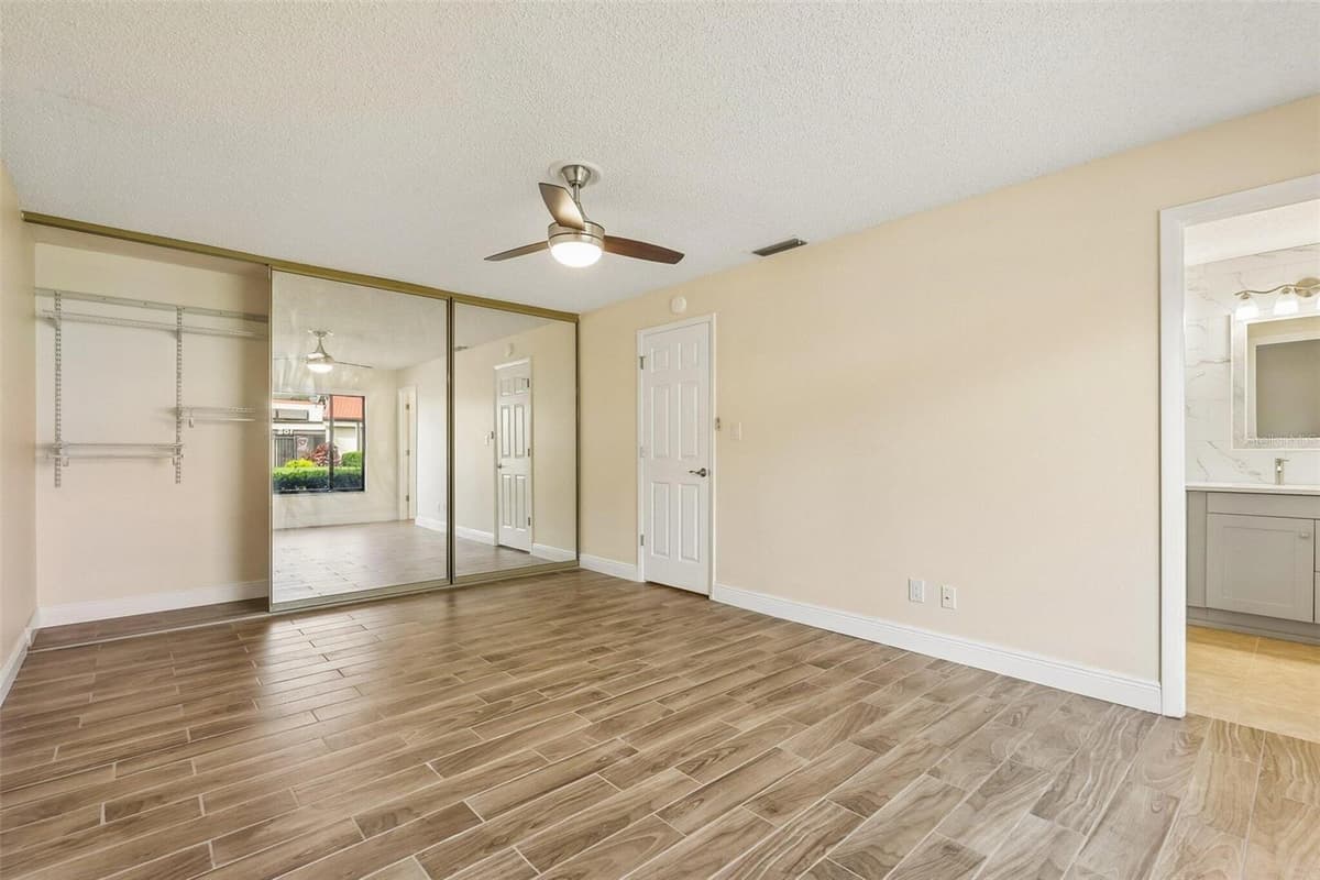 107 SEVILLE COURT — photo 14 of 25
