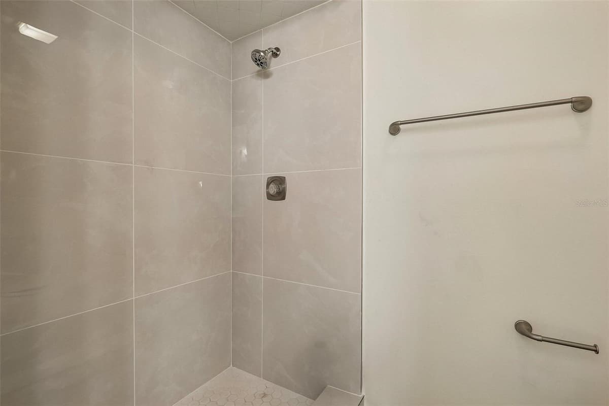 107 SEVILLE COURT — photo 16 of 25