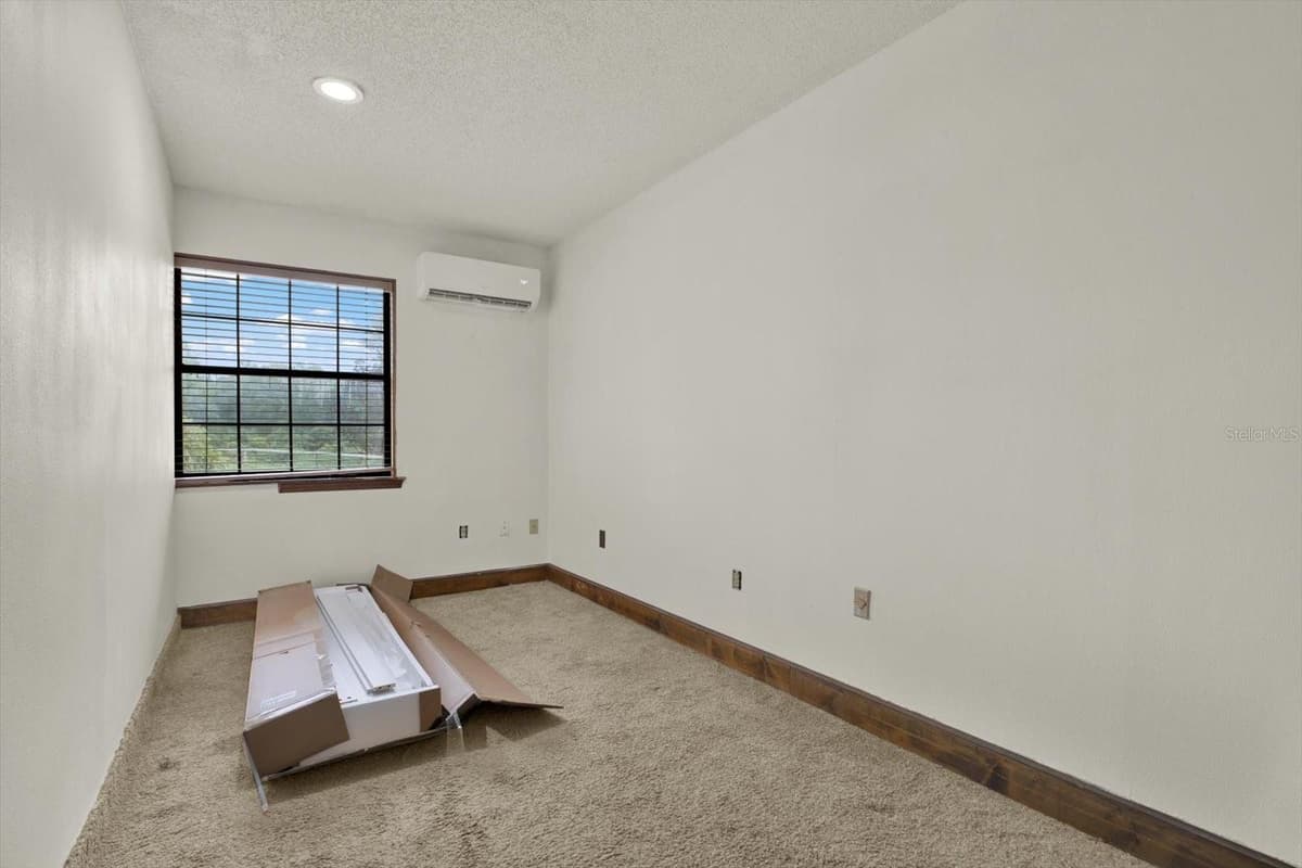 11251 SALINA STREET — photo 16 of 31