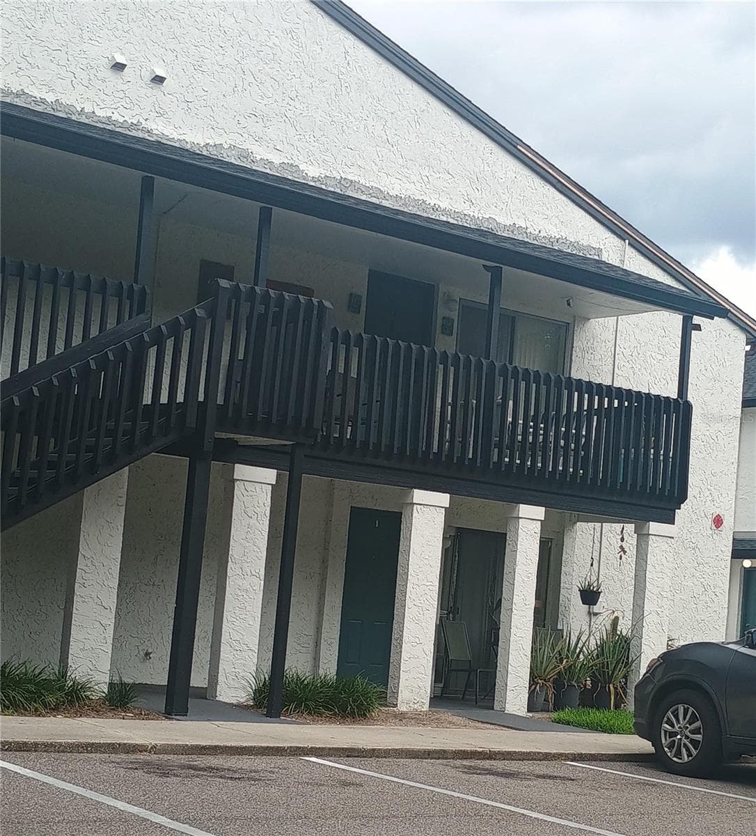 4111 SEMORAN BOULEVARD — photo 1 of 1
