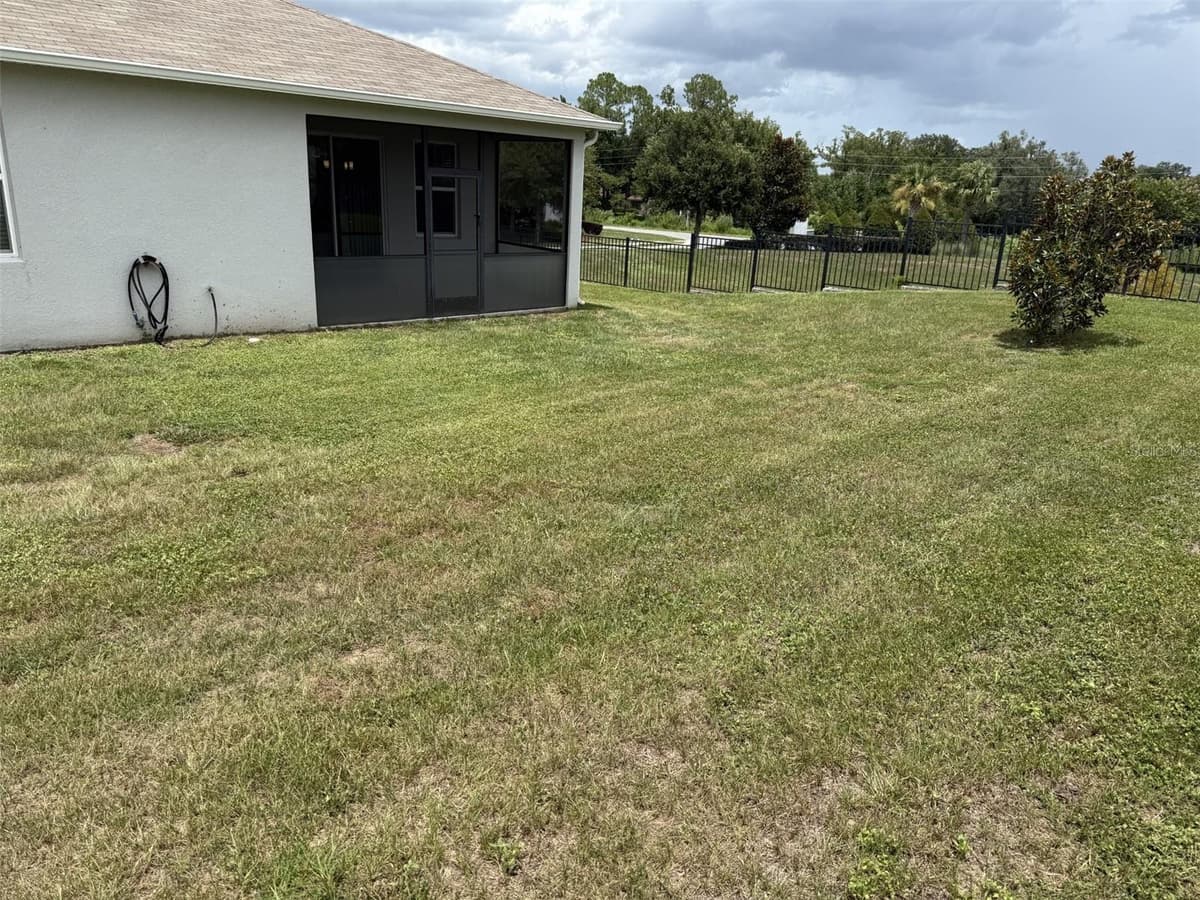 10155 GUTHRIE DRIVE — photo 25 of 28