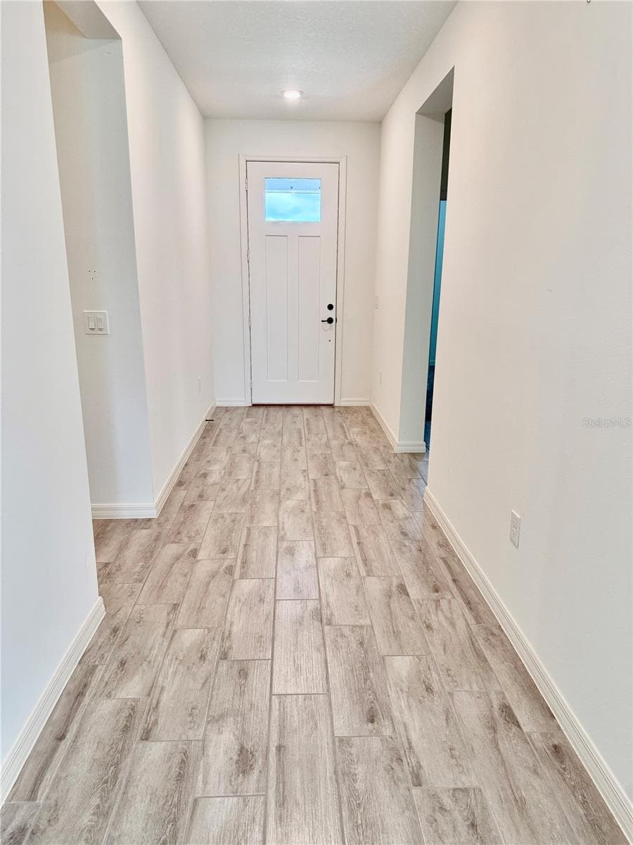 10155 GUTHRIE DRIVE — photo 2 of 28