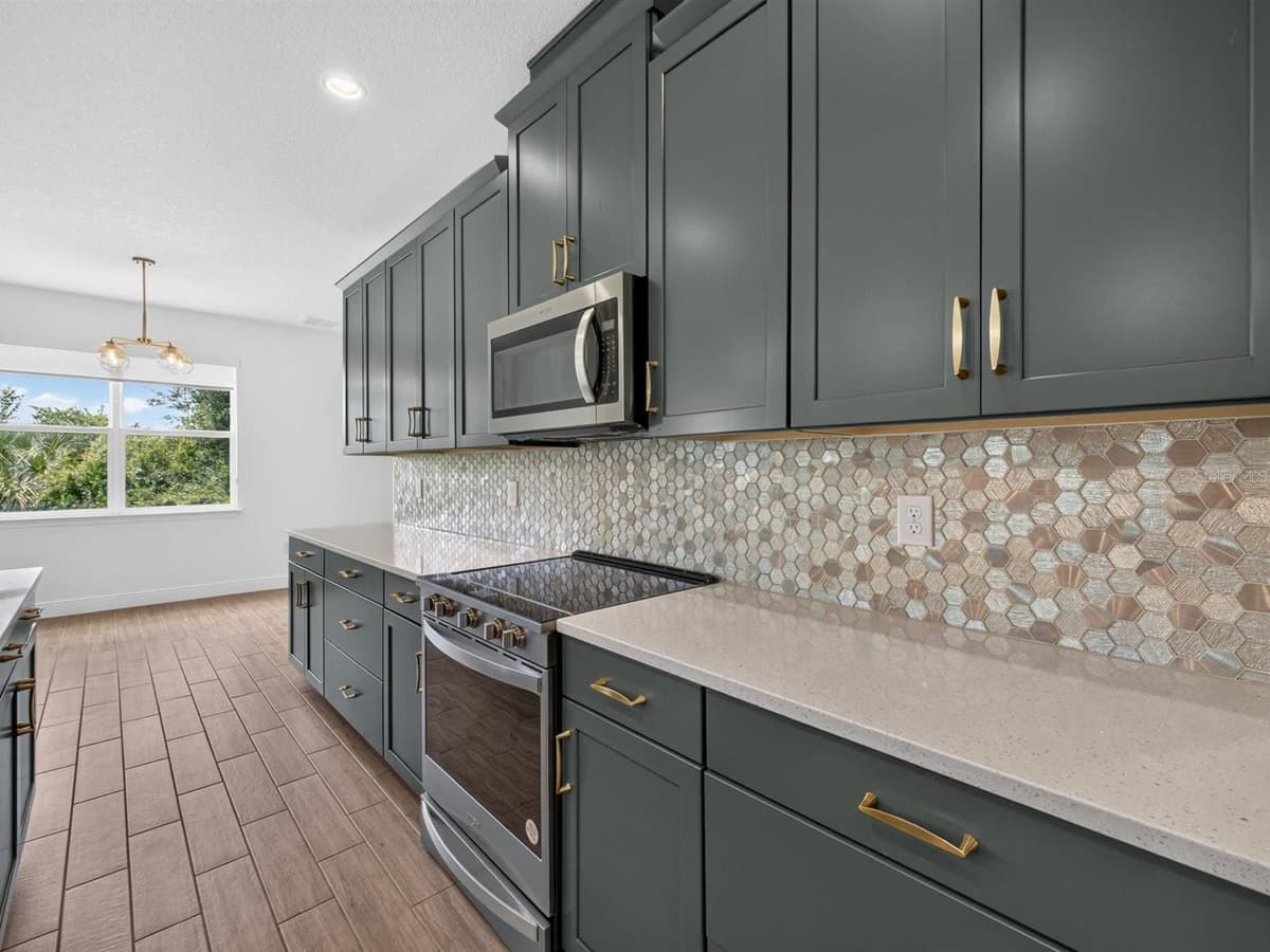603 AVILA PLACE — photo 17 of 51