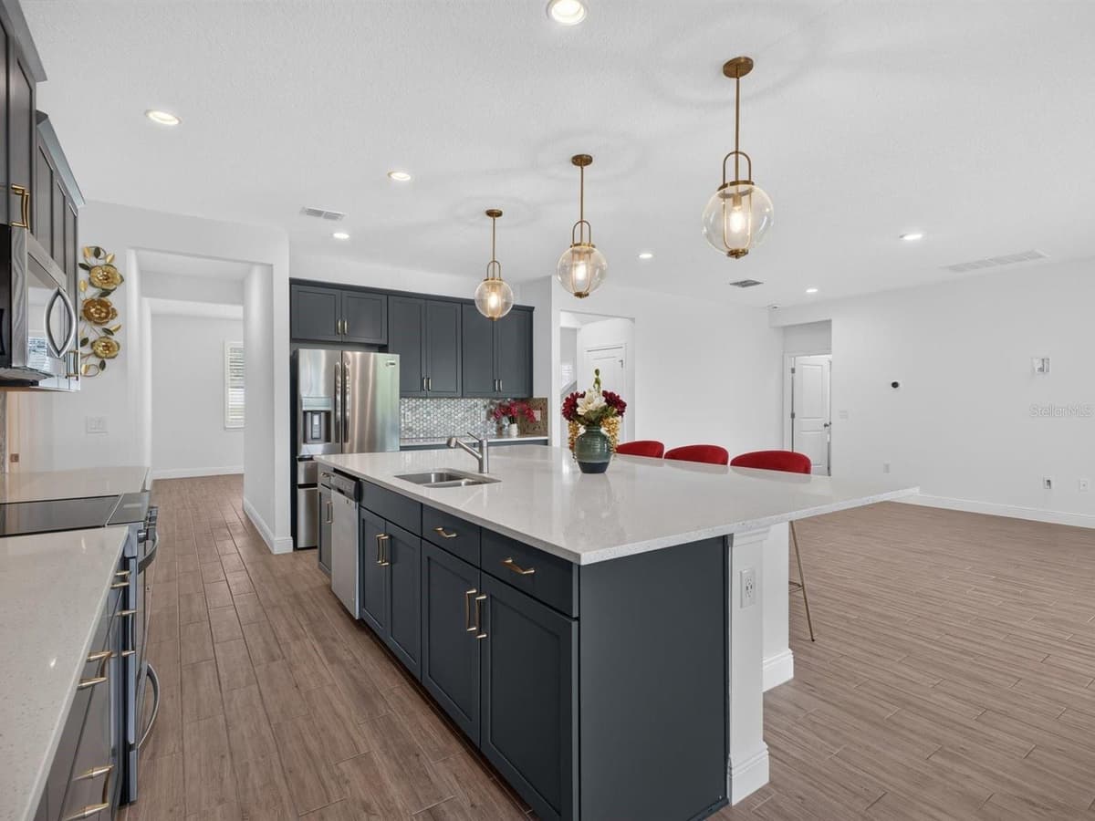603 AVILA PLACE — photo 16 of 51
