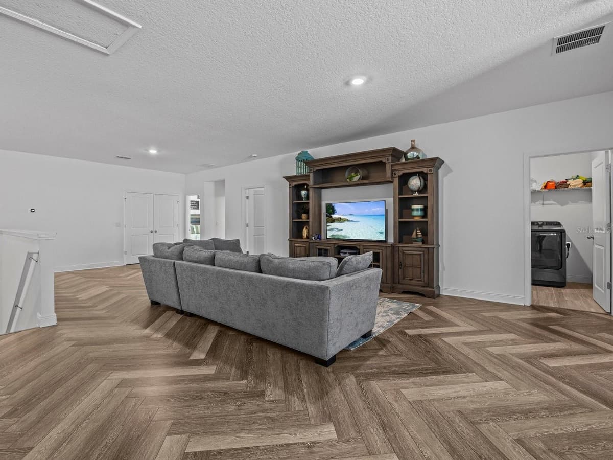 603 AVILA PLACE — photo 39 of 51