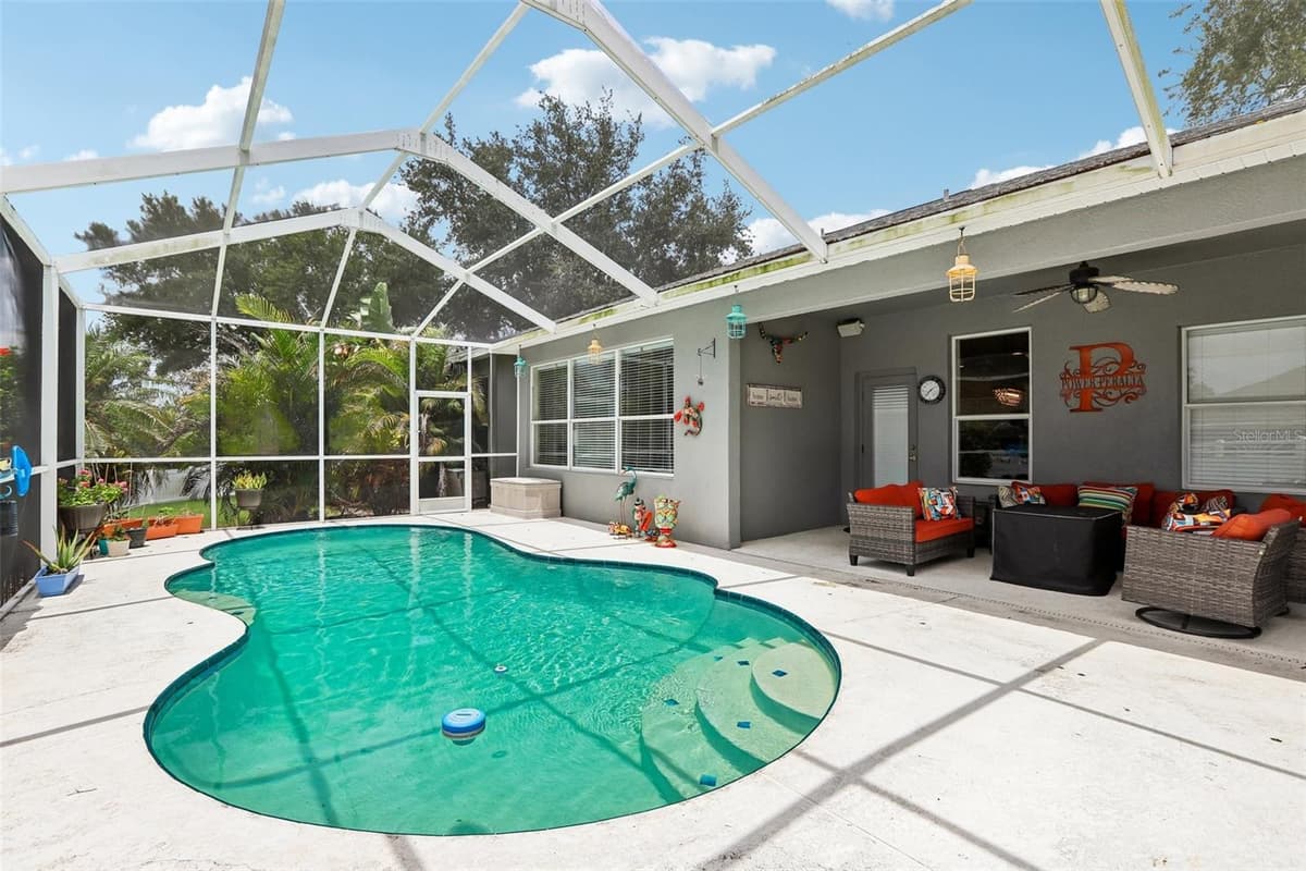 12517 SAFARI LANE — photo 37 of 51