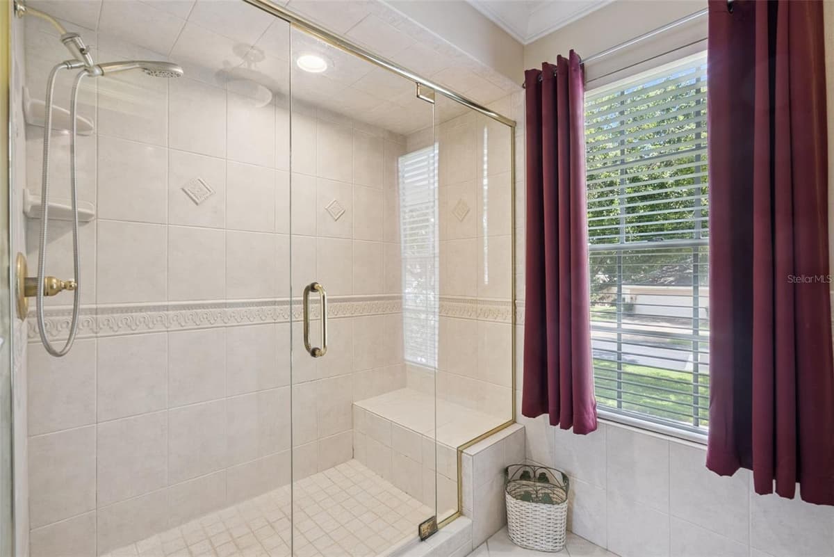 236 SHADOWBAY BOULEVARD — photo 21 of 54