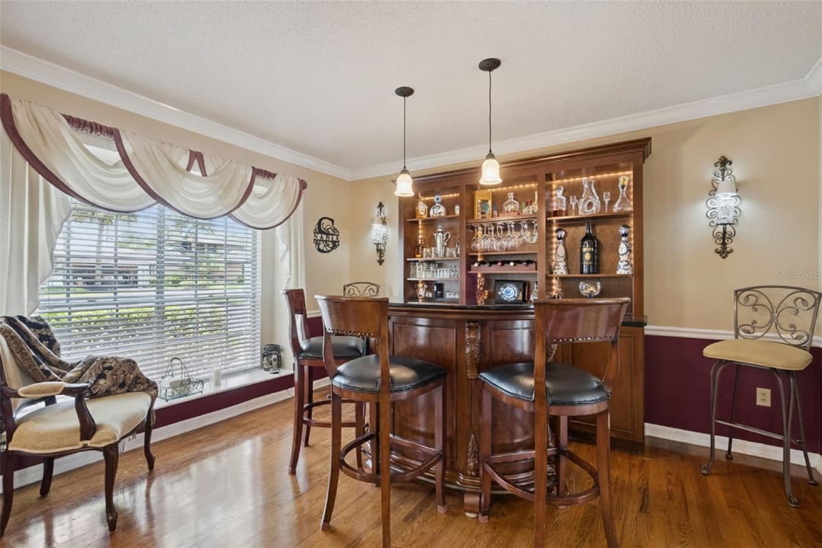 236 SHADOWBAY BOULEVARD — photo 8 of 54
