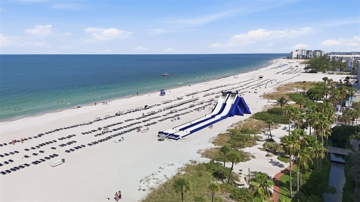 5555 GULF BOULEVARD — photo 44 of 45