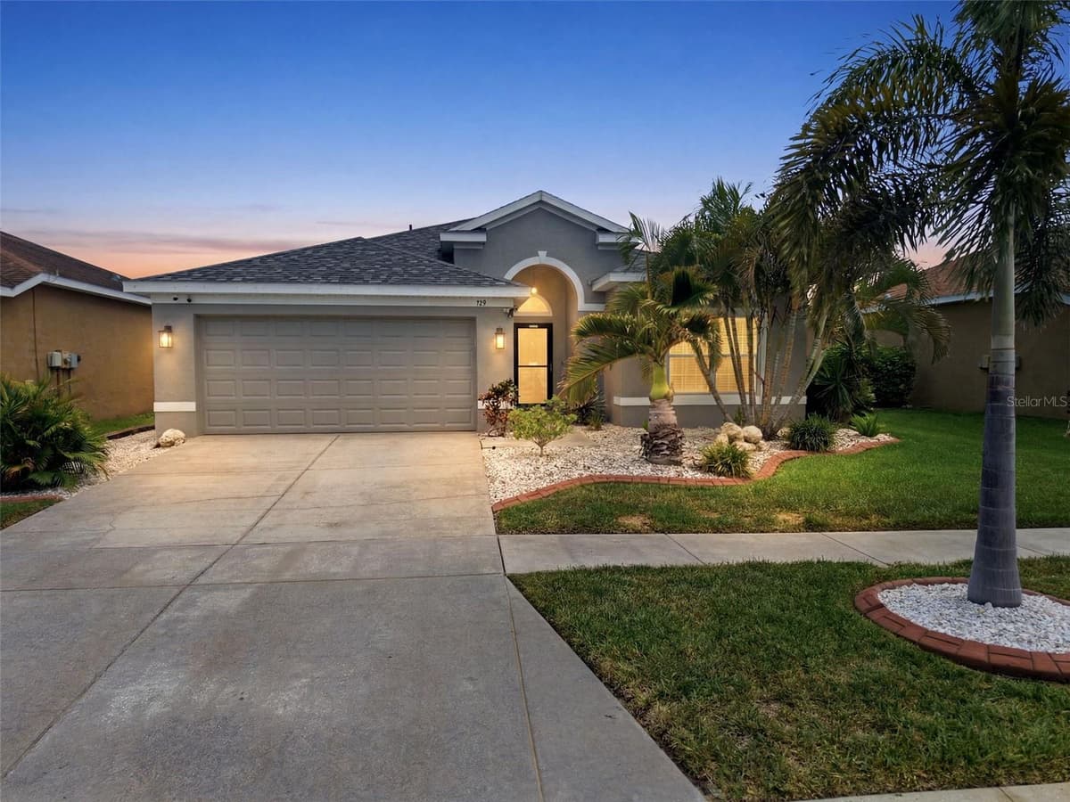 718 GRIFFEN HEIGHTS COURT — photo 1 of 54