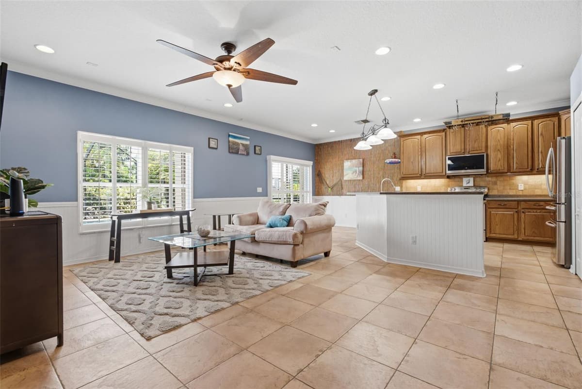 718 GRIFFEN HEIGHTS COURT — photo 5 of 54