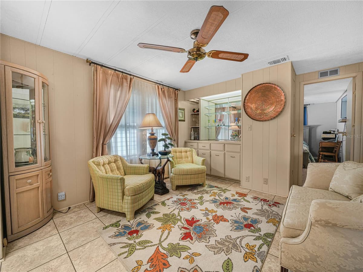 1632 FOXWAY DRIVE — photo 10 of 27