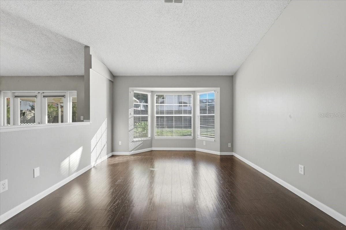 4110 LONGFELLOW DRIVE — photo 19 of 72
