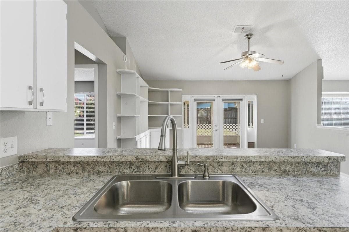 4110 LONGFELLOW DRIVE — photo 25 of 72
