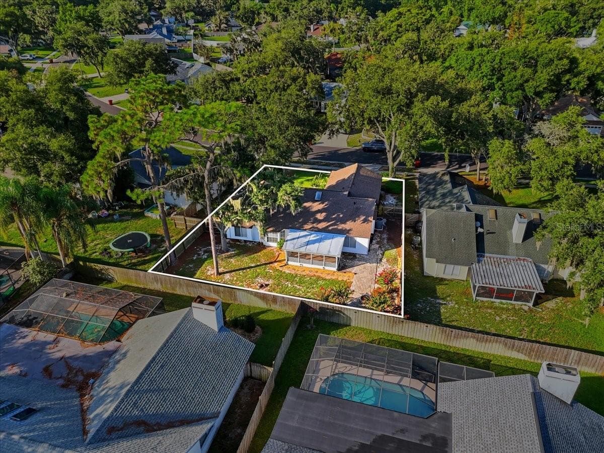 4110 LONGFELLOW DRIVE — photo 13 of 72