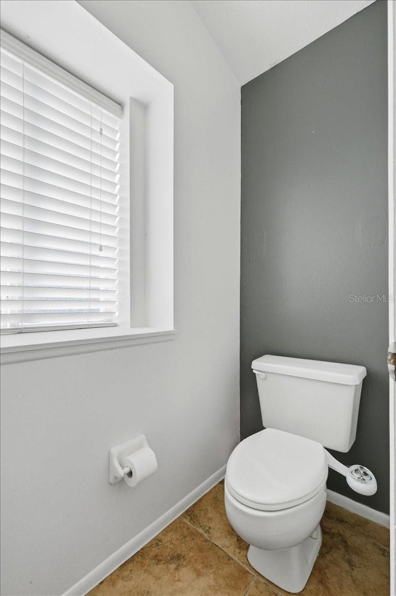 4110 LONGFELLOW DRIVE — photo 36 of 72