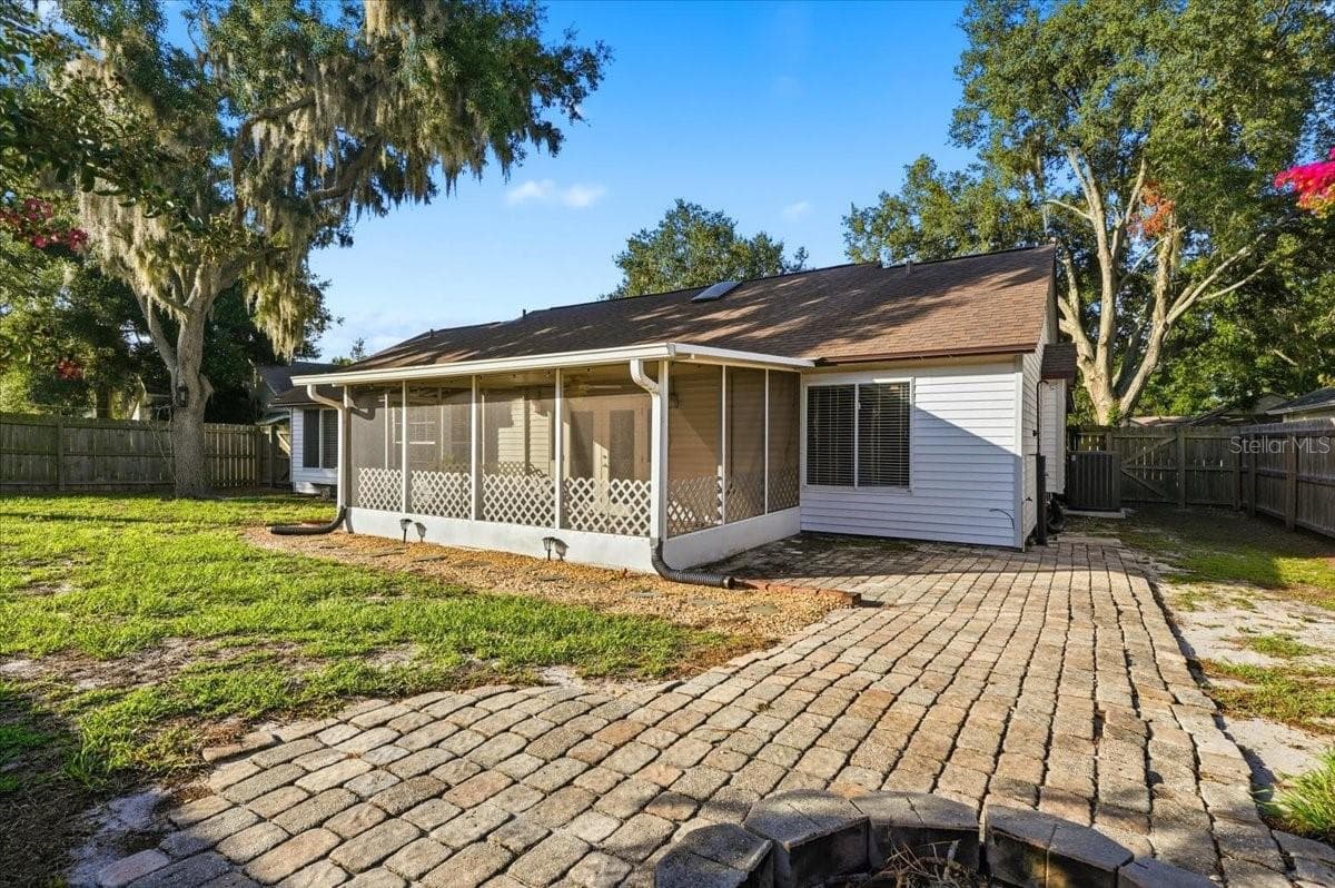 4110 LONGFELLOW DRIVE — photo 8 of 72
