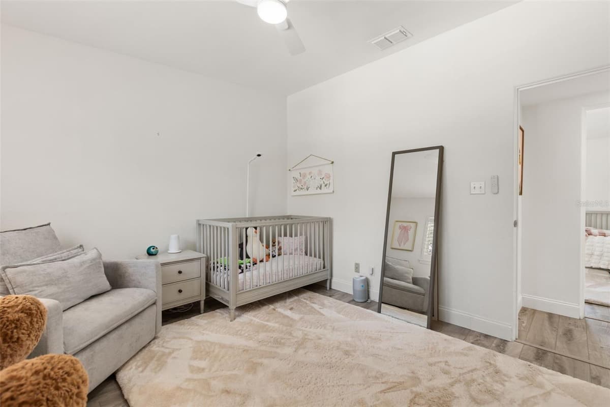 1871 BARKER DRIVE — photo 12 of 36