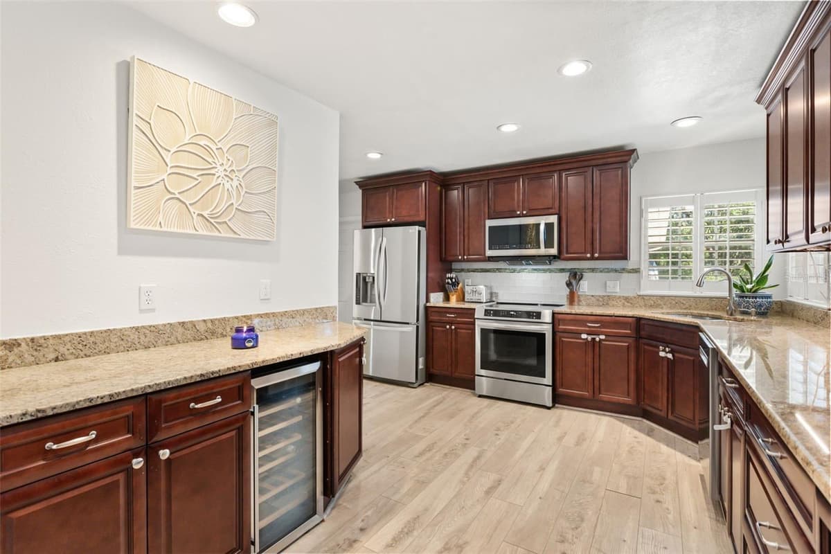 1871 BARKER DRIVE — photo 19 of 36
