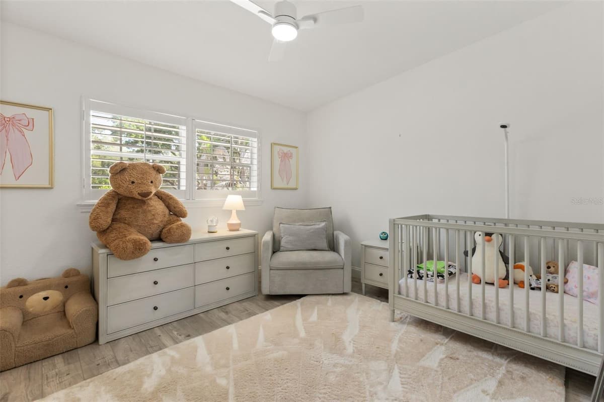 1871 BARKER DRIVE — photo 10 of 36