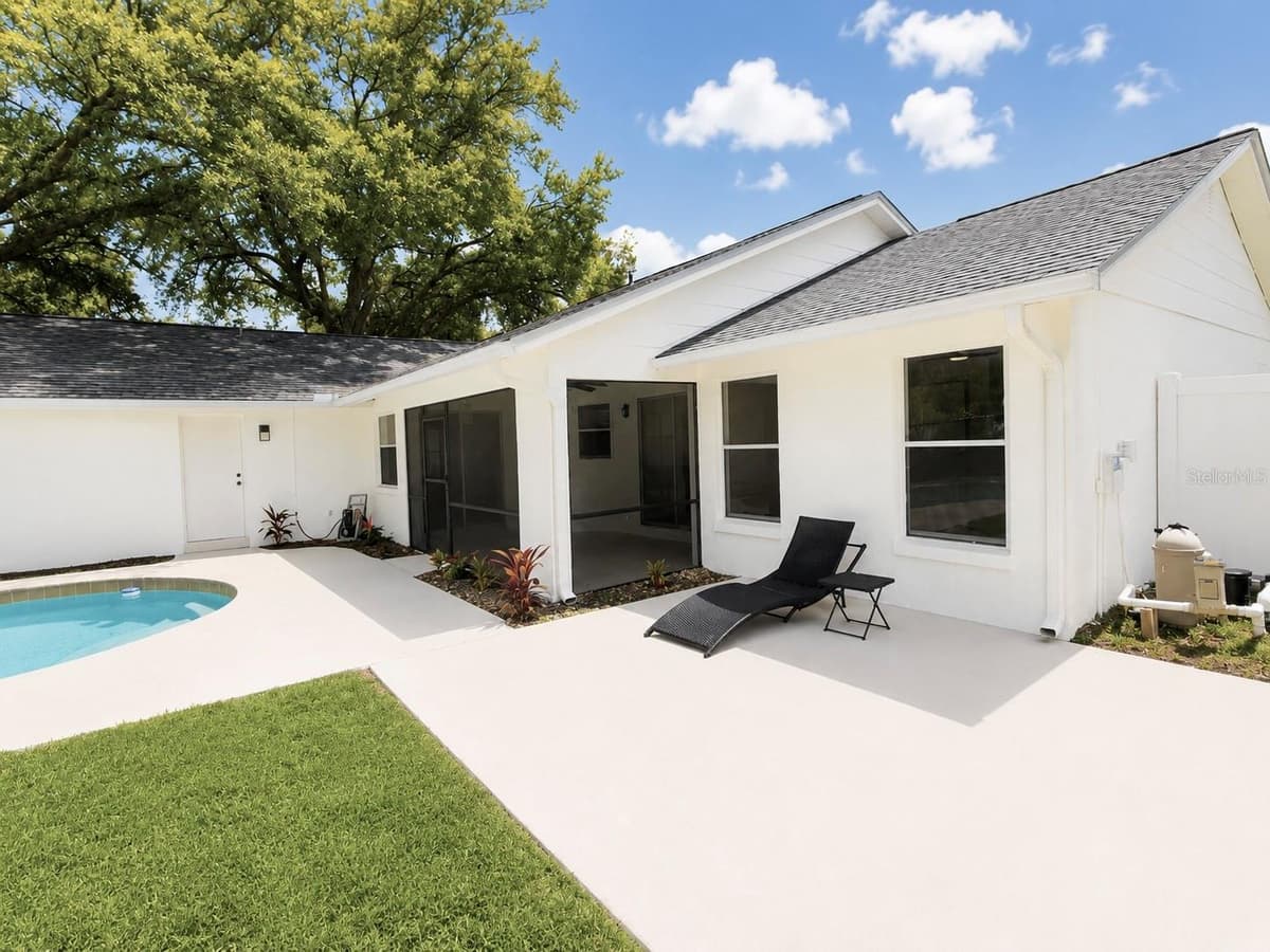 324 RINGWOOD CIRCLE — photo 36 of 44