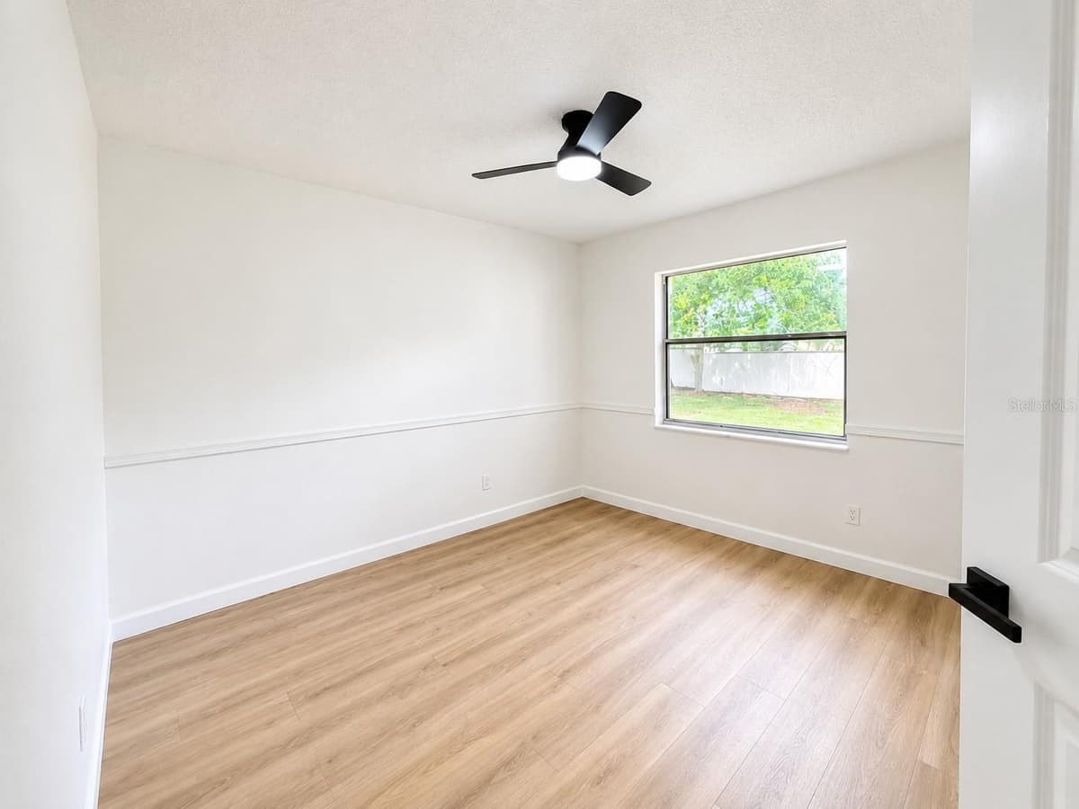 324 RINGWOOD CIRCLE — photo 31 of 44