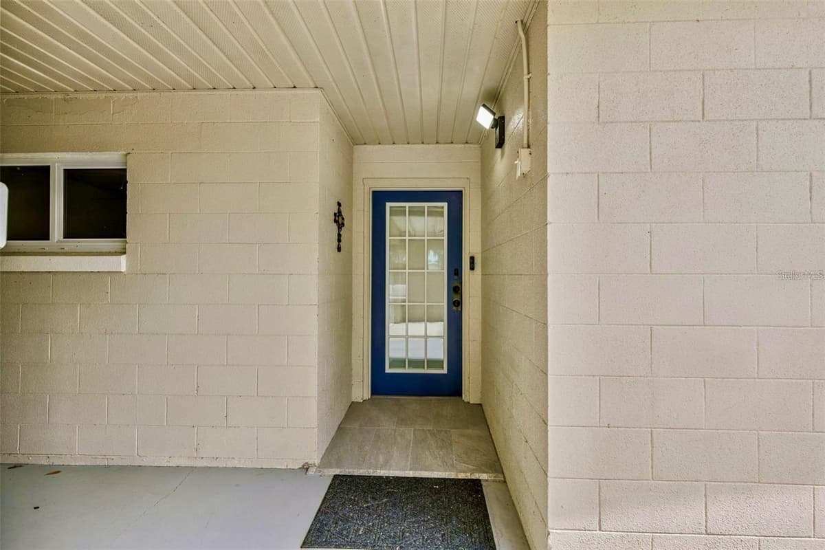 1200 LAKE HARNEY ROAD — photo 8 of 66