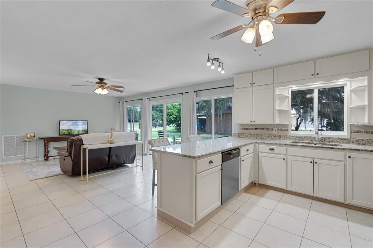 1200 LAKE HARNEY ROAD — photo 19 of 66