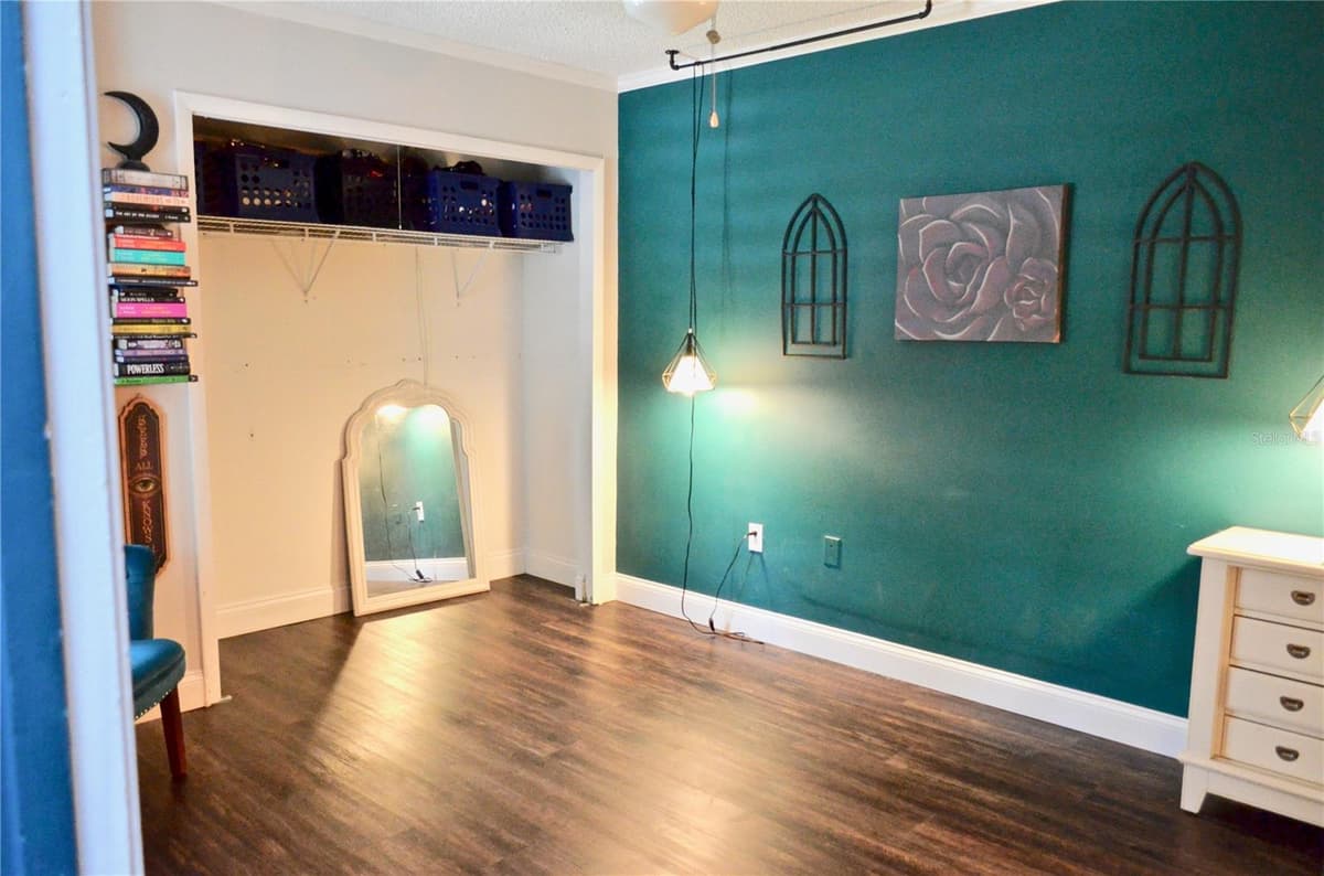 101 HILL AVENUE — photo 4 of 12