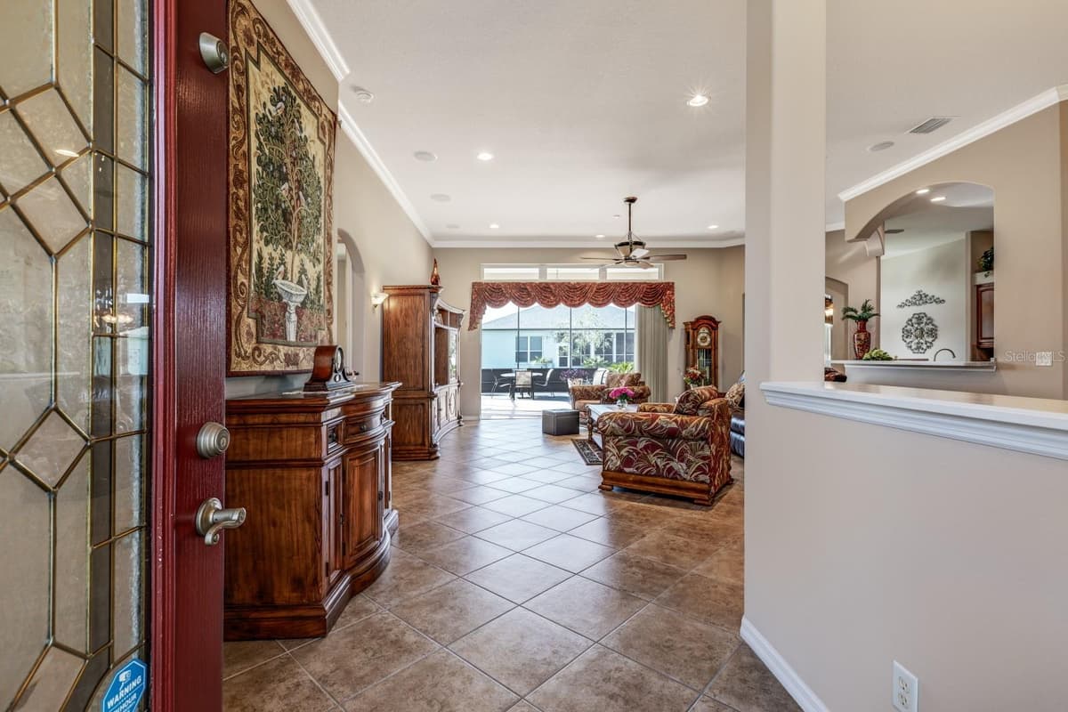 5530 CELEBRATION WAY — photo 4 of 46