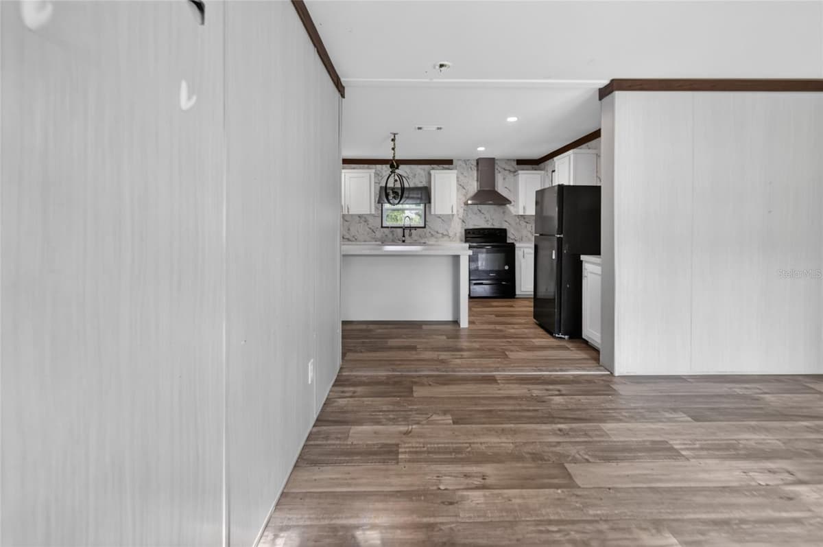 17538 EVELYN COURT — photo 4 of 27