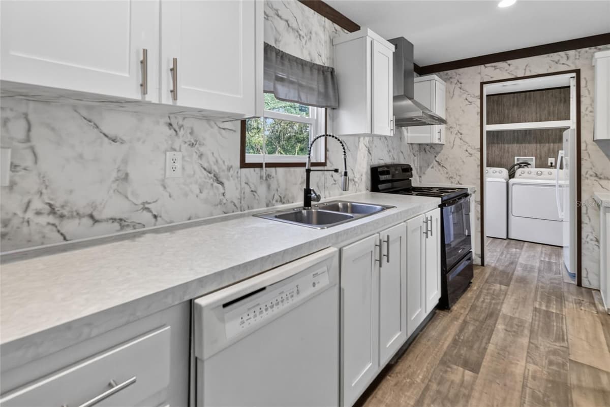 17538 EVELYN COURT — photo 7 of 27