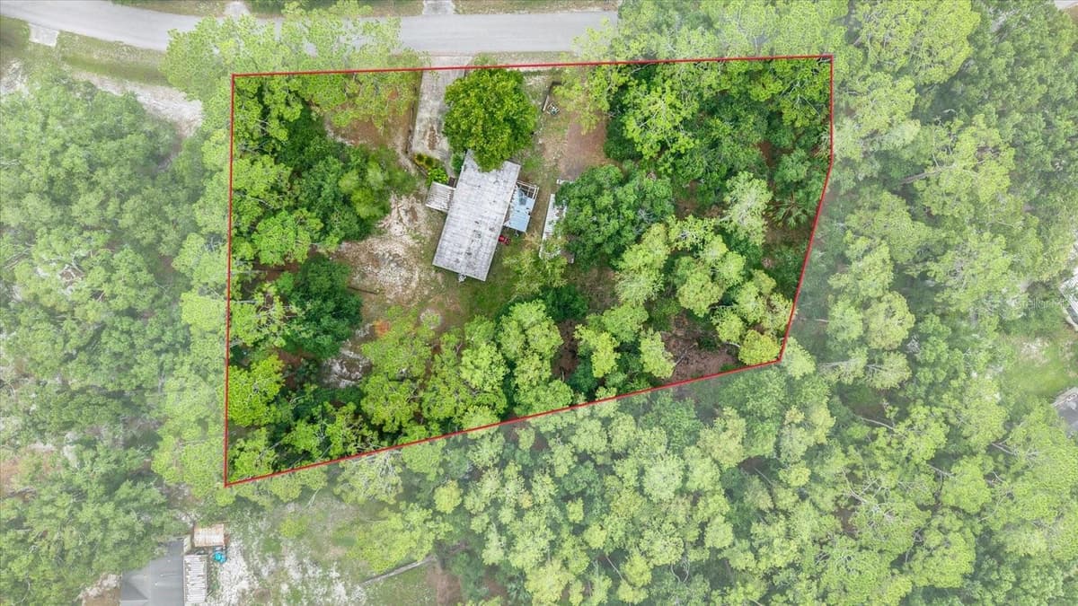 6947 ANGUS VALLEY DRIVE — photo 4 of 21