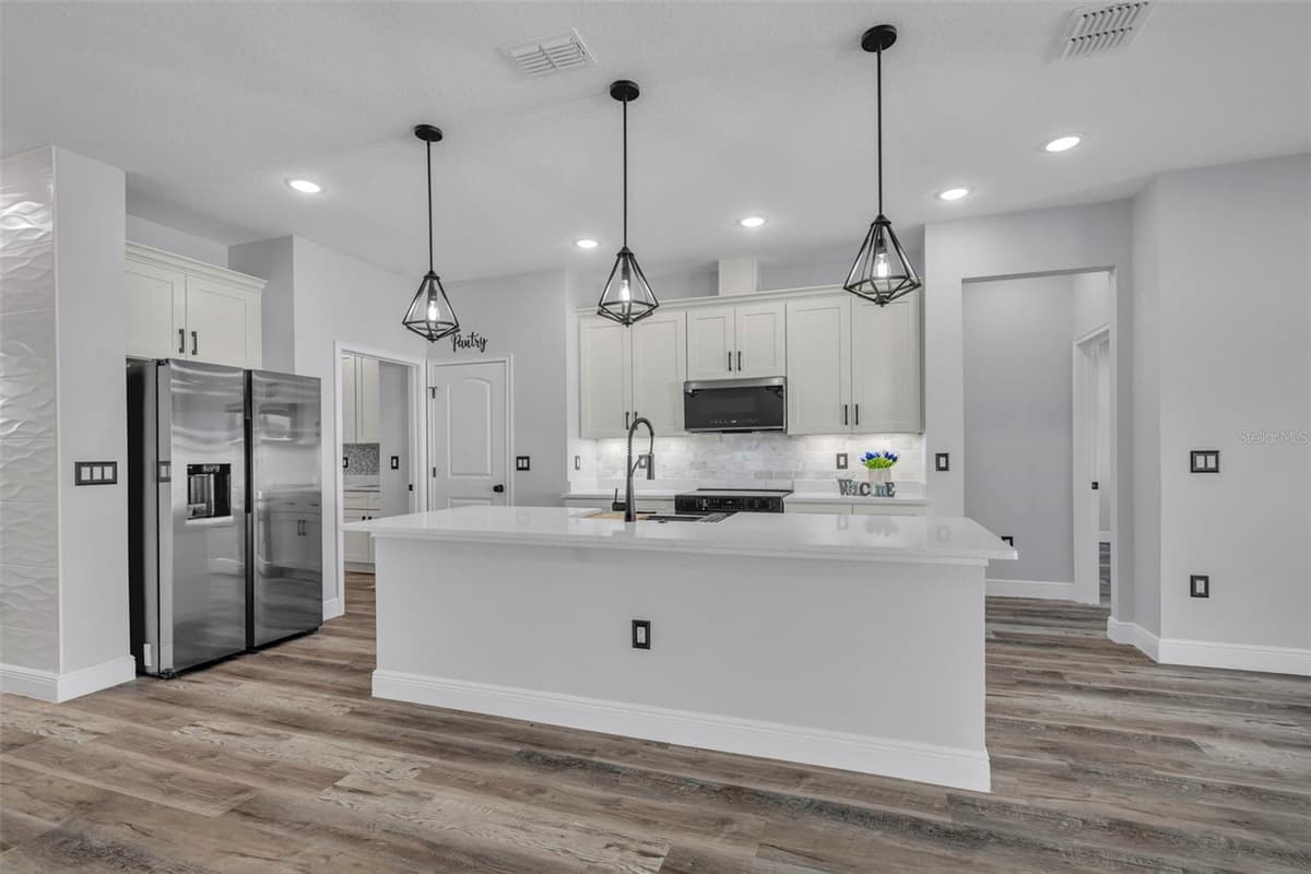 49 ORCHID COURT — photo 10 of 40