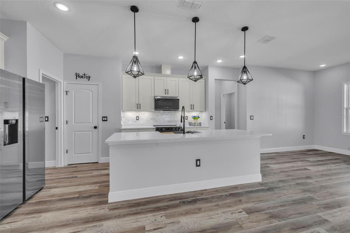 49 ORCHID COURT — photo 11 of 40
