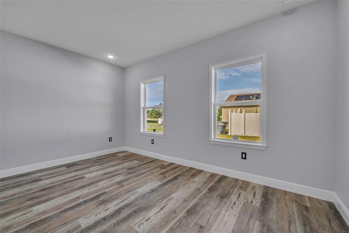 49 ORCHID COURT — photo 23 of 40