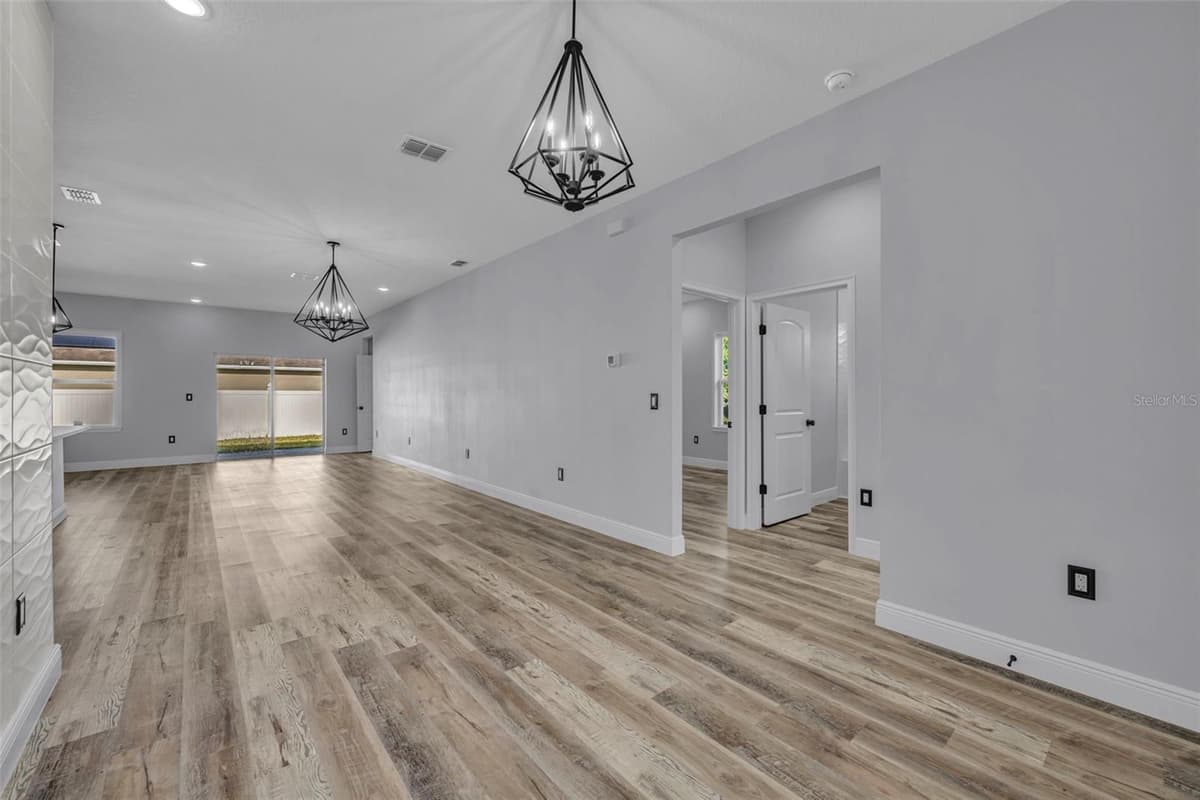 49 ORCHID COURT — photo 5 of 40