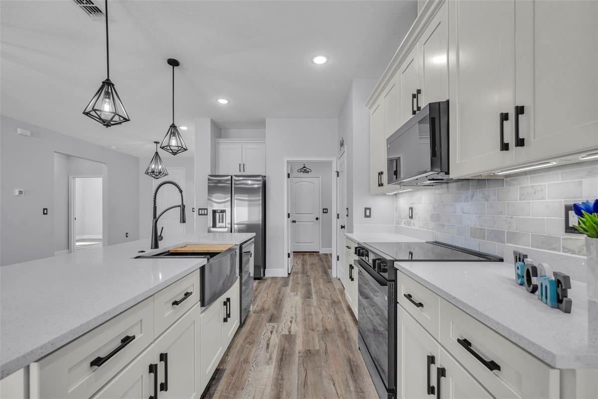 49 ORCHID COURT — photo 13 of 40