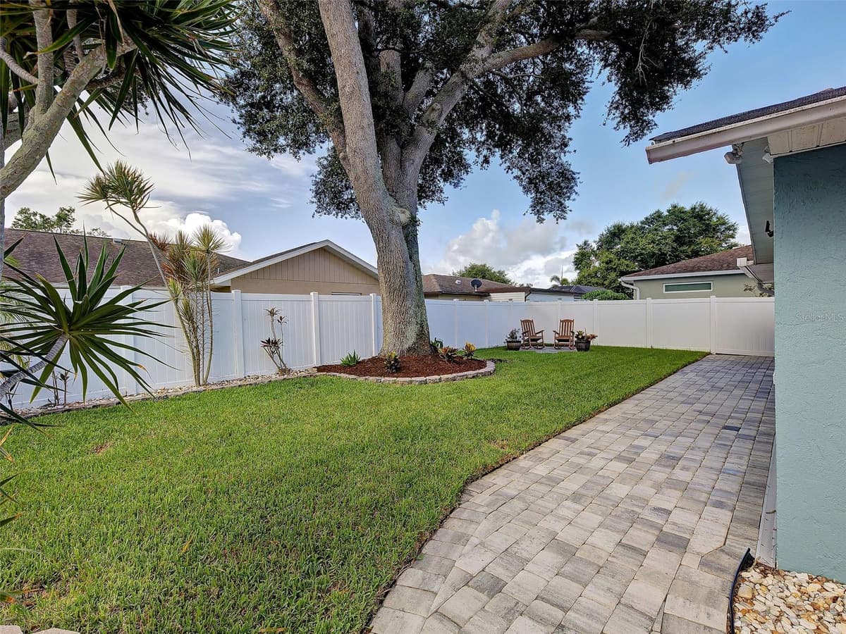 1439 STRADA D ORO — photo 9 of 49