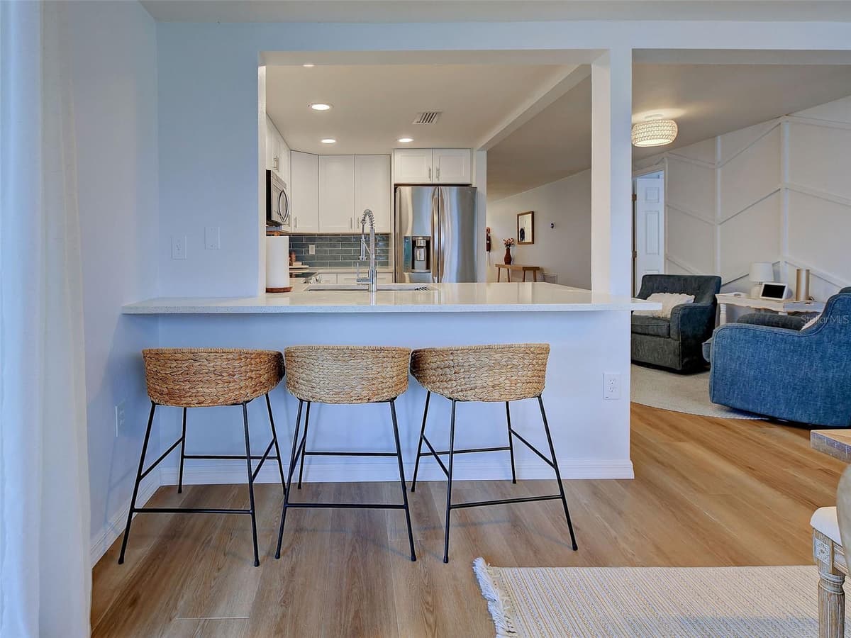1439 STRADA D ORO — photo 29 of 49